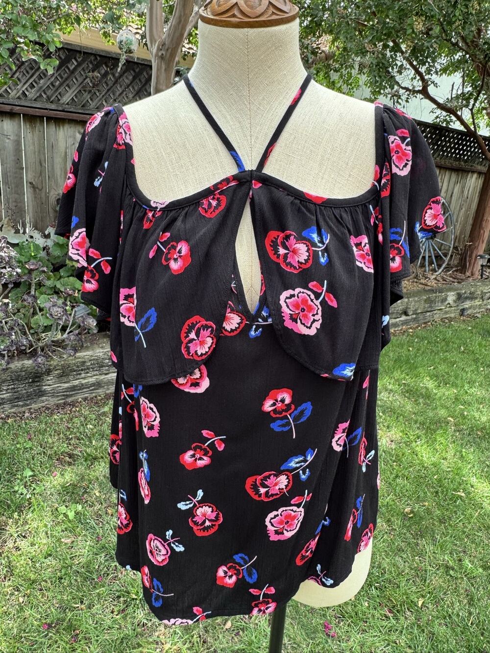 Express Women’s M Blouse Floral Cold Shoulder Ruffle Tunic Short Sleeve